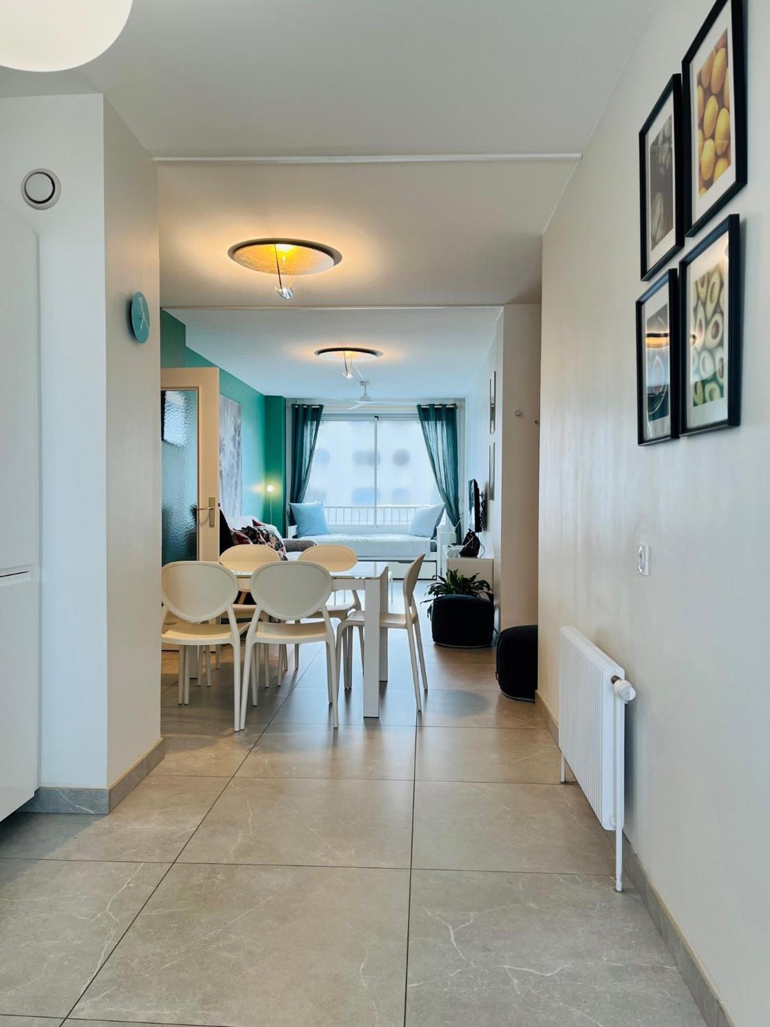 Central, Confort, Clim, 2 Chambres, Parking - 6e Appartement *